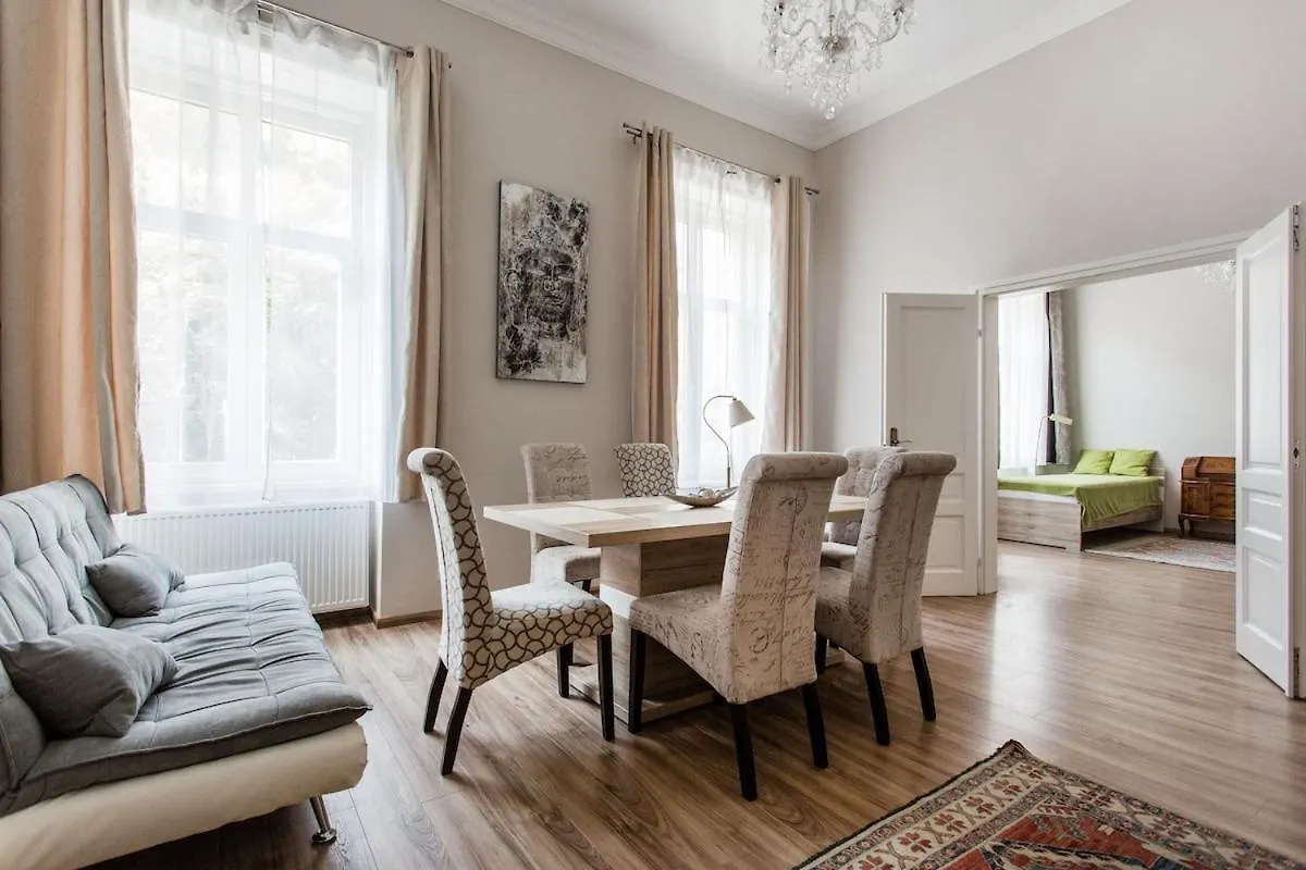 Buda Castle -Shiny 3 Bedrooms 布达佩斯 匈牙利