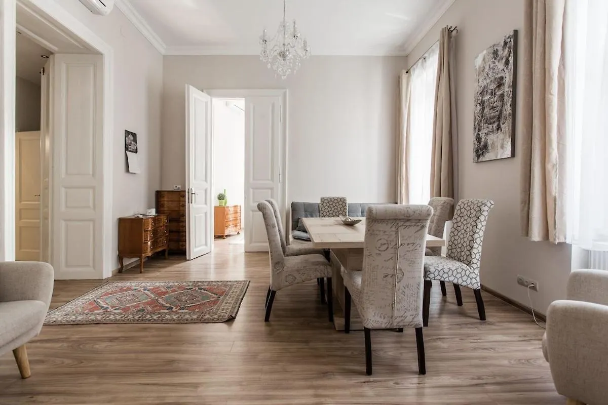 公寓 Buda Castle -Shiny 3 Bedrooms 布达佩斯 匈牙利